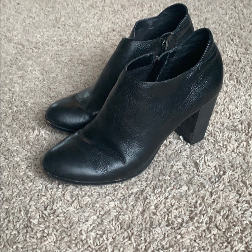 Dolce Vita booties sz 8.5